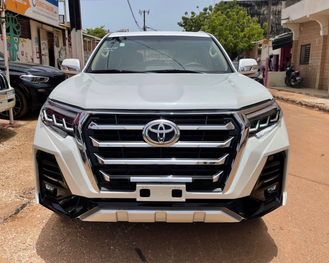 TOYOTA PRADO VXR