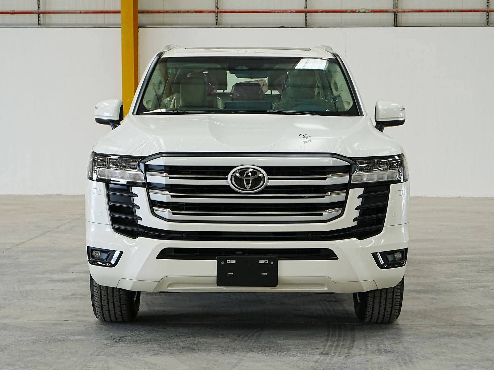TOYOTA LAND CRUISER LC300 GX'R V6 4.0 L 2026